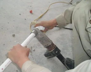 鼎城漏水维修电话